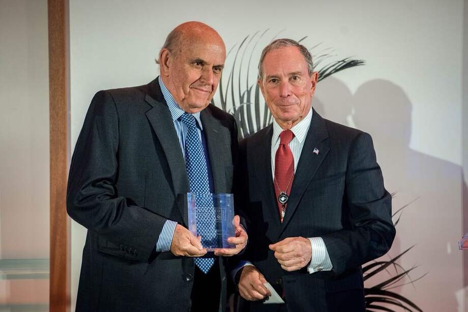 Alcalde de Cali, Maurice Armitage, y ex alcalde de Nueva York Michael R. Bloomberg.