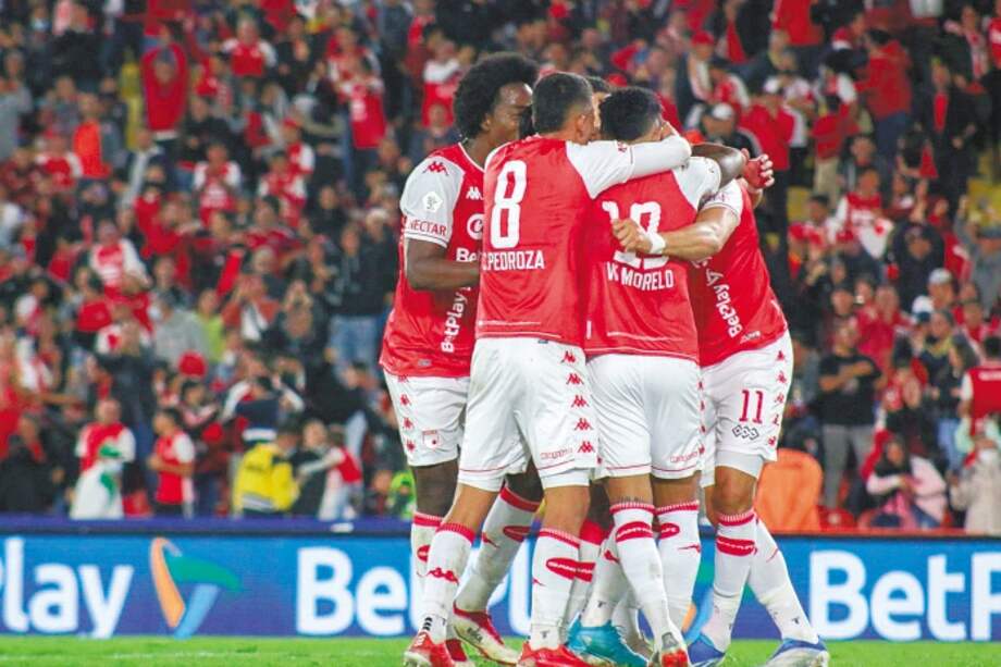 Independiente Santa Fe, de mala campaña, viene de golear 4-0 a Jaguares de Córdoba, con Agustín Julio como director técnico interino, / Santa Fe