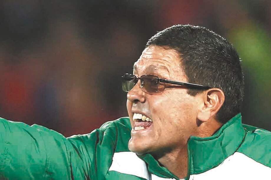 El exarquero Mauricio Soria comenzó a dar resultados al frente de la selección de Bolivia. / EFE