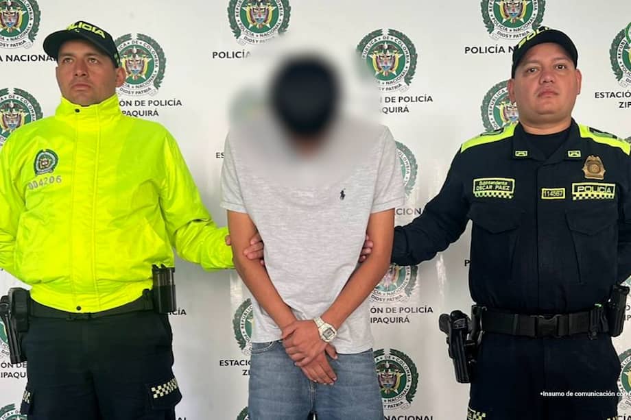 El menor deberá responder por los delitos de feminicidio agravado y abuso sexual.