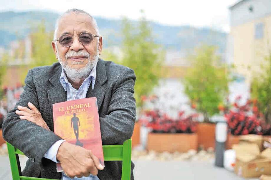 Después de más de 20 años de vivir en el exterior, el cataqueño Eduardo Márceles Daconte retornó a Colombia en 2004. / Cristian Garavito - El Espectador