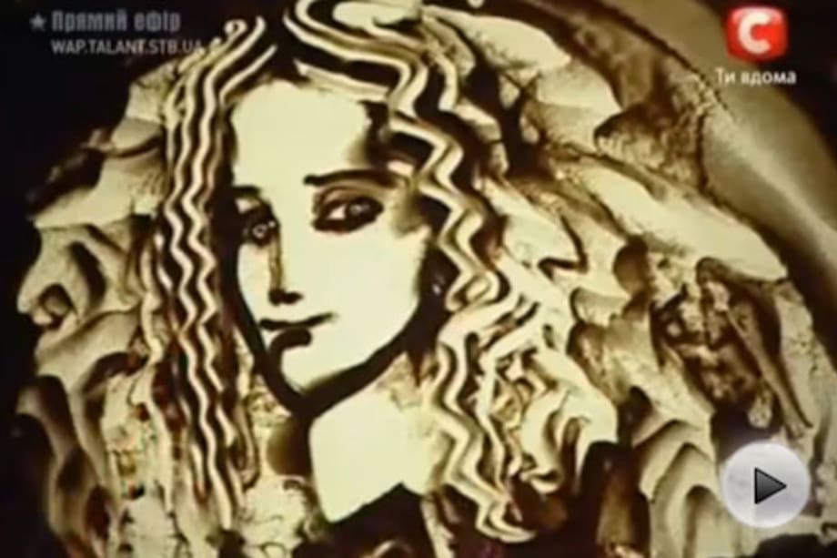 Kseniya Simonova conmueve al mundo con su arte en la arena