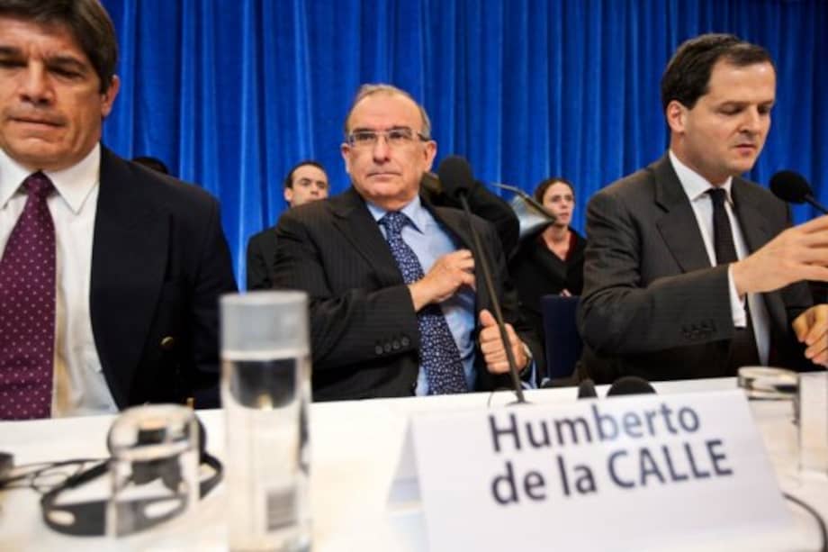 "No es el momento de llamar a la resistencia civil": Sergio Jaramillo