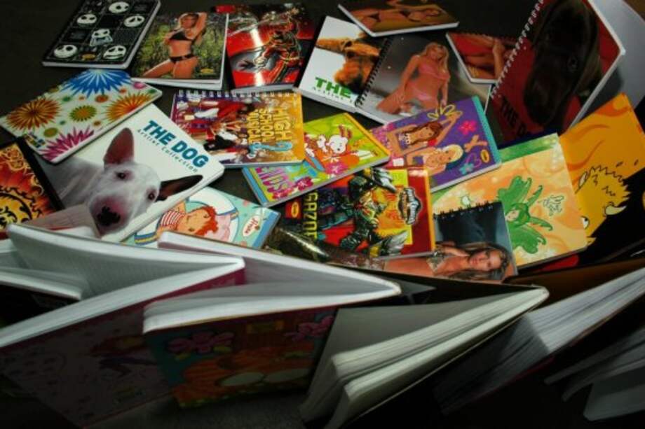 Multa de $60 mil millones para el “cartel de los cuadernos”