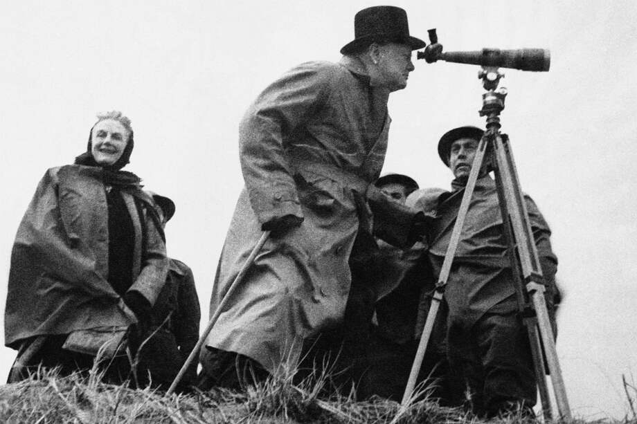 Winston Churchill hizo predicciones sobre la vida extraterrestre en 1939. / AP