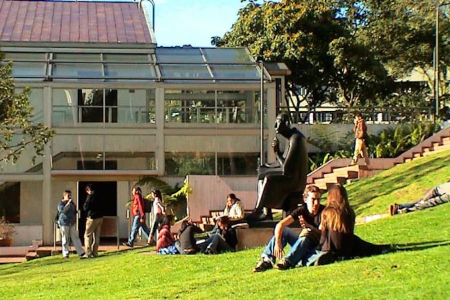 Anonymous ataca el sitio web de la Universidad de los Andes