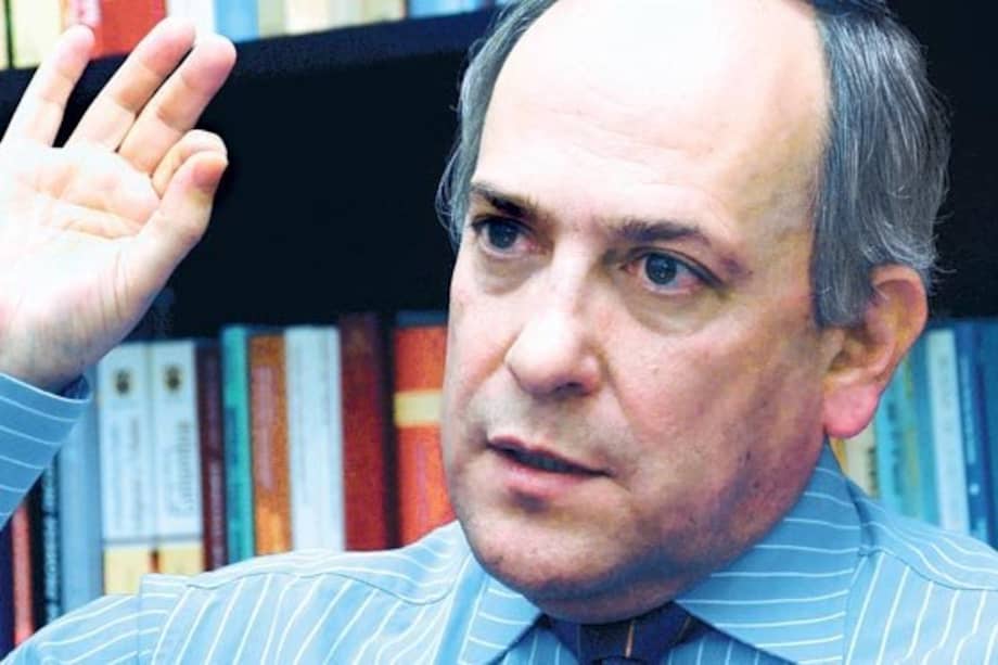 ¿Es cierto lo de la pastilla de cianuro de José Obdulio Gaviria?