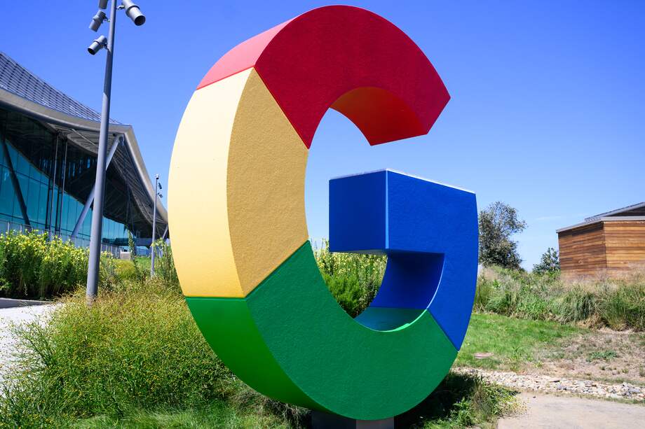 El logotipo de Google se muestra en el campus Bay View de la empresa en Mountain View, California.