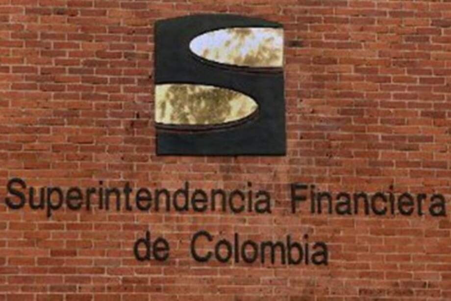 “Las pirámides no prosperan si la ciudadanía no participa”: Superfinanciera