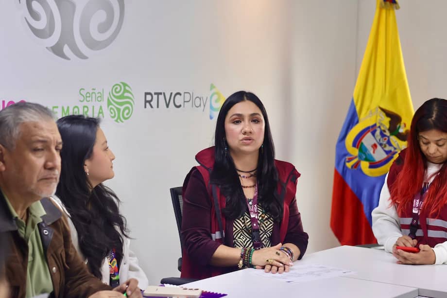 La viceministra de Relaciones Laborales e Inspección, Sandra Milena Muñoz, visitó junto a su equipo las instalaciones de RTVC.