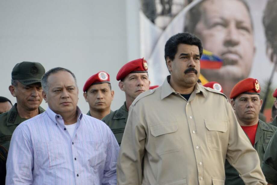 Maduro rindió honores musicales a Chávez diez meses después de su muerte