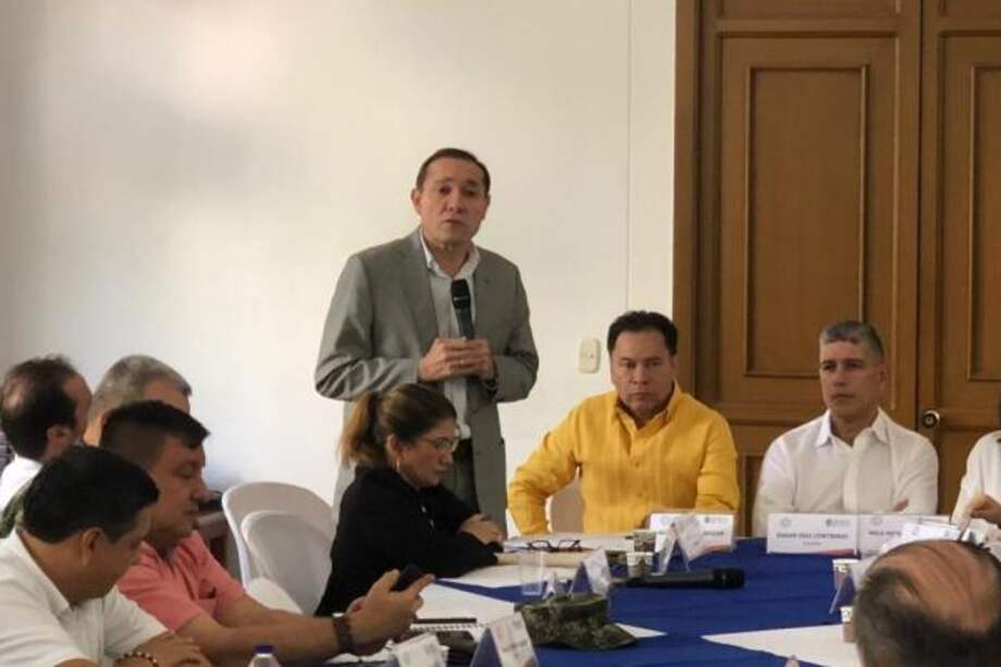 Durante la sesión de la Comisión de Paz en Cúcuta, pidieron a los senadores que el tema de migración en el Plan de Desarrollo sea discutido con las ciudades fronterizas. / Prensa Antonio Sanguino