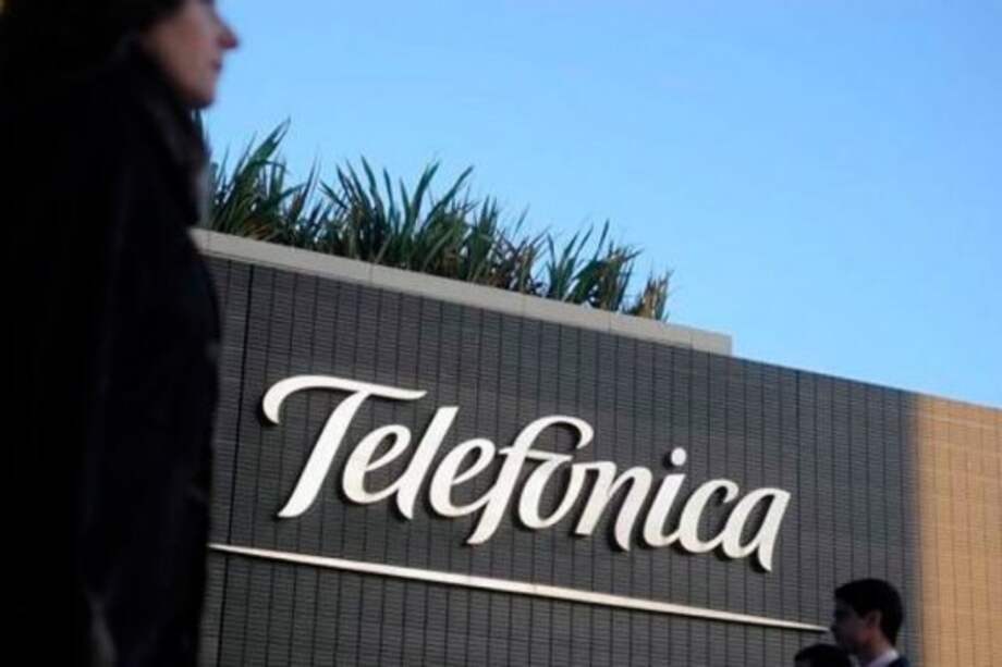 Telefónica vende Atento a Bain Capital por 1.039 millones euros