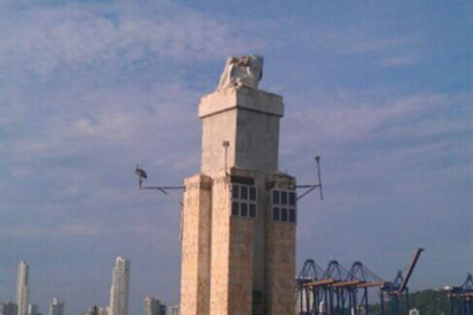 Así quedó la estatua de la Virgen del Carmen/ Foto: Guardacostas Armada.