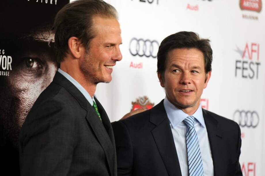 El director Peter Berg y el actor Mark Wahlberg.