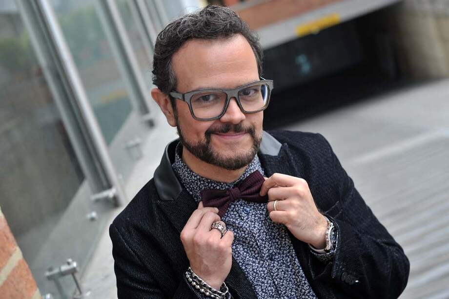 Aleks Syntek está en Colombia y se presentará esta noche en la campaña que busca recaudar fondos a favor de los niños con discapacidad física./Gustavo Torrijos