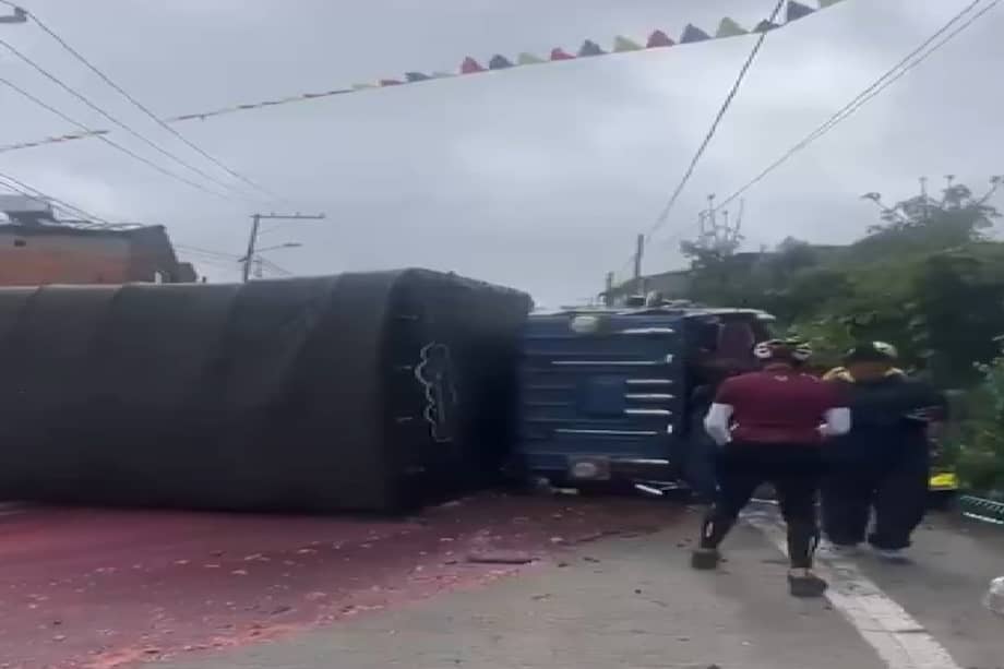 El accidente genera importantes afectaciones en uno de los principales corredores de ingreso al oriente de Bogotá.