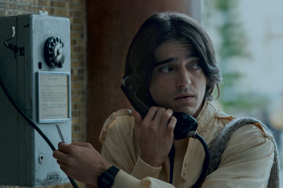 Estado de Fuga. José Restrepo as Camilo in Estado de Fuga. Cr. Juan Pablo Gutiérrez / Netflix © 2025