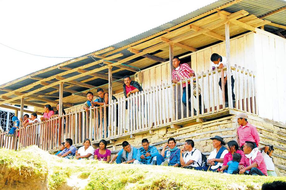 Los indígenas nasas que habitan la vereda La Palmera del resguardo Nasa Wes’ X se dedican hoy a cultivar café. / Juan Carlos Escobar Montoya