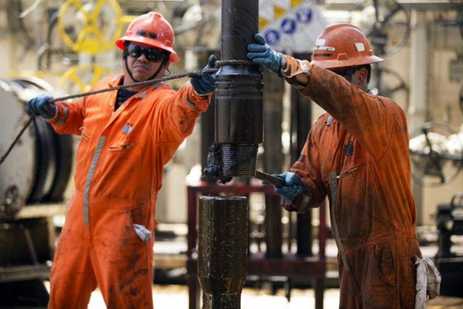 La refinación de petróleo afecta los mejores resultados de la producción industrial. / Bloomberg News