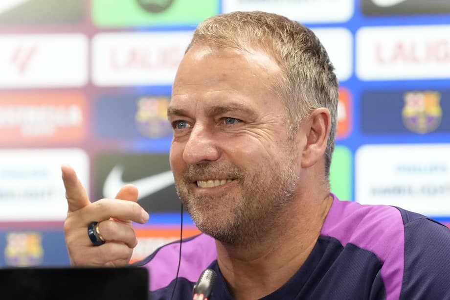 El entrenador del FC Barcelona, Hansi Flick, durante la rueda de prensa ofrecida en la Ciudad Deportiva Joan Gamper.