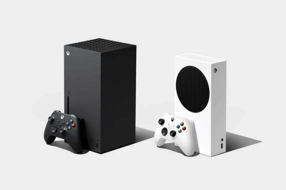 Las consolas Xbox Series X (izquierda) y Series S (derecha).
