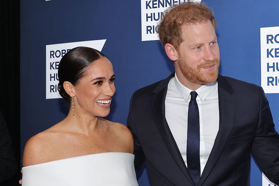 El príncipe Harry asistirá solo el próximo 6 de mayo a la coronación oficial de su padre, el rey Carlos III, así lo confirmó el Palacio de Buckingham.