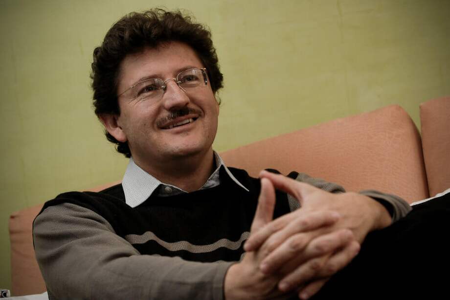 Hernán Estupiñán, autor de libros como "El fantasma de la desnudez". / Gabriel Aponte