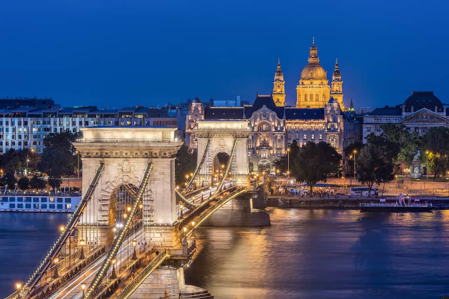 Puente de las Cadenas, en Budapest, capital de Hungría.