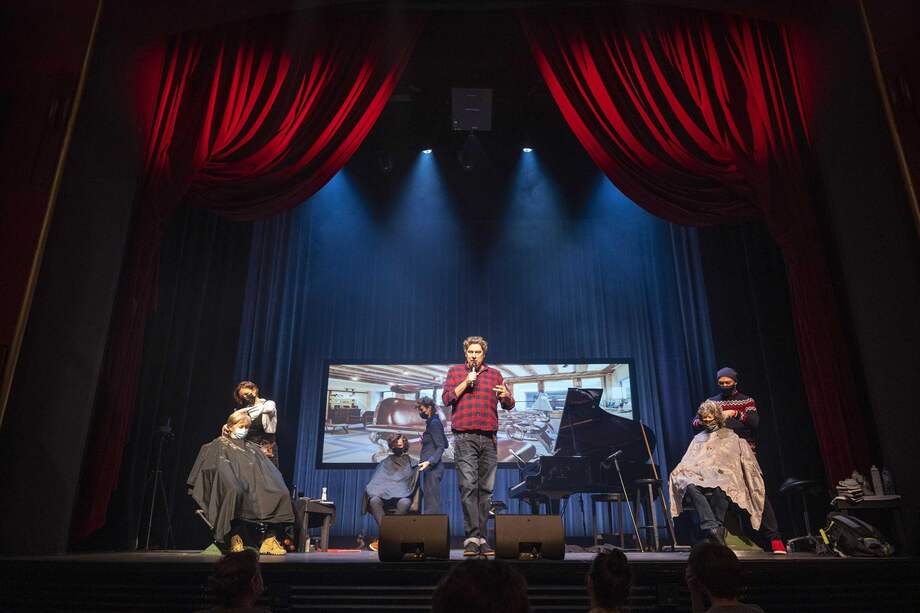 El Museo Van Gogh fue uno de los muchos lugares que protestaron esta medida a lo largo del país. En total fueron 70 sitios culturales como teatros, museos y salas de conciertos, de acuerdo con AFP.