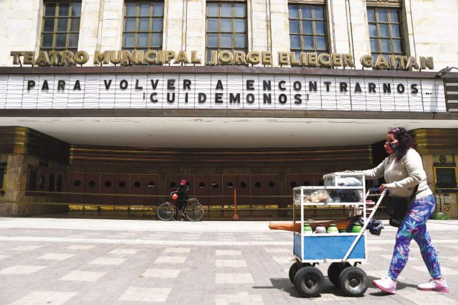 El empleo en pequeñas empresas y una tendencia a ocupaciones no aptas para el teletrabajo son algunas de las características en los países emergentes en América Latina.