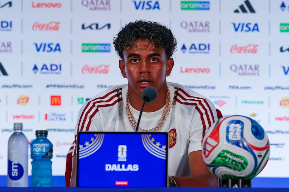 Lamine Yamal en la conferencia de prensa previa a la semifinal del Mundial 2026 entre España y Francia en Dallas, Estados Unidos.