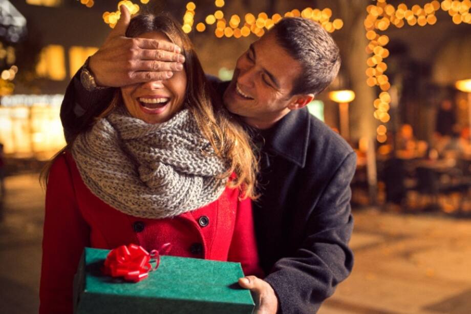 ¿Qué regalarle a tu chica en Navidad?