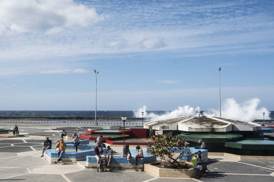 Según la denuncia, el 100 % delos testimonios dan cuenta de que han sufrido la prohibición de regresar a Cuba durante ocho años, lo que para muchas personas ha implicado dejar de ver a sus familias e hijos menores de edad.