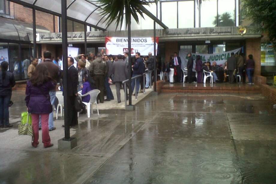 Los empleados judiciales esperan que el Gobierno les cumpla sus exigencias.