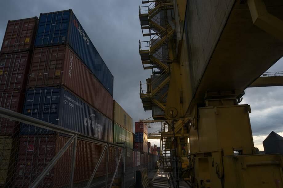 Las exportaciones de manufacturas tuvieron una leve caída del 0,2%. / Bloomberg.