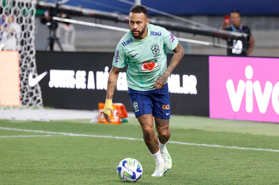 Neymar durante un entrenamiento de la selección de Brasil en la ciudad de Belém, antes del partido contra Bolivia. EFE/ Sebastiao Moreira