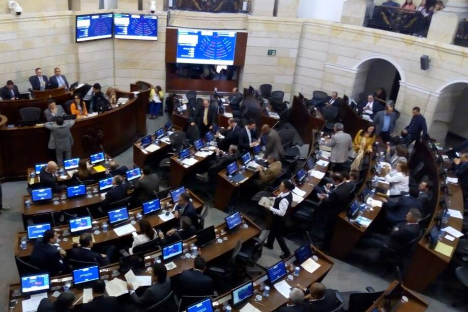 Ahora sí se hundieron en el Congreso las curules para las víctimas