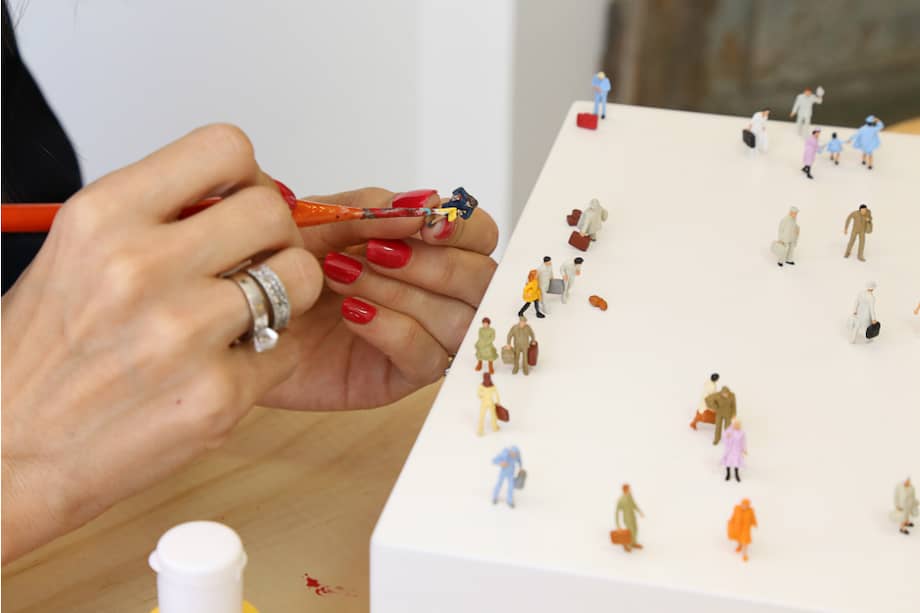 La artista ha viajado por el mundo trayendo consigo pinturas y materiales. / Cortesía