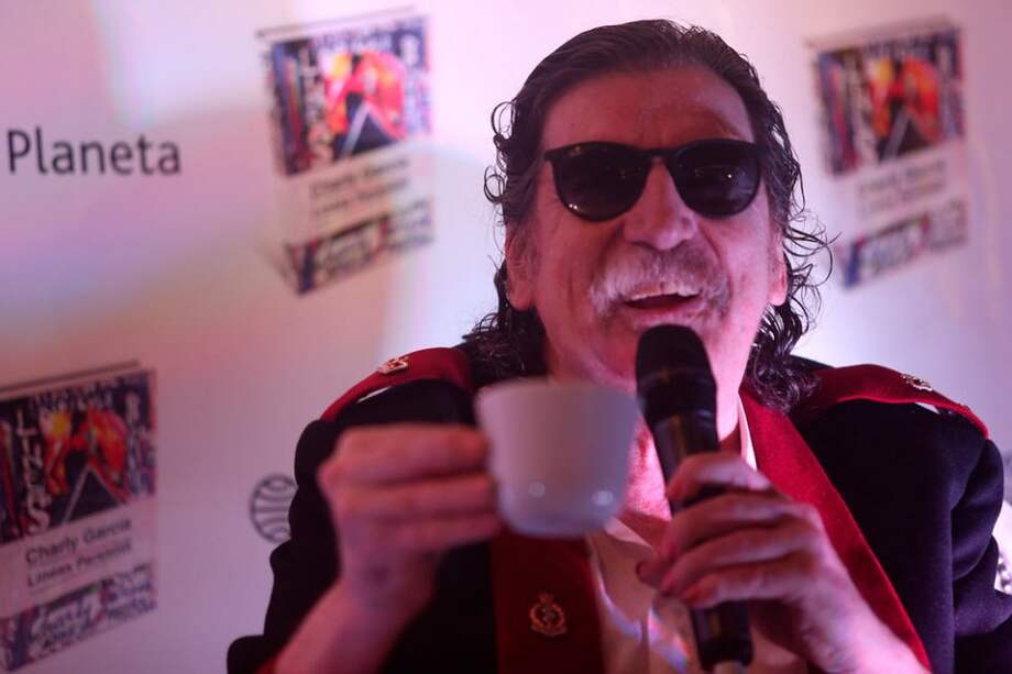El músico argentino Charly Garcia realiza la presentación de su libro "Lineas Paralelas" en Buenos Aires