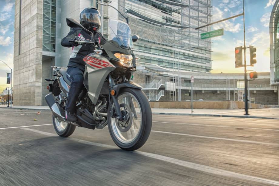 La Kawasaki Versys 300 ABS 2021.