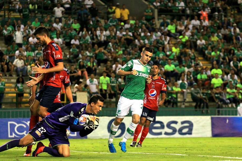 Medellín es cuarto en la tabla de posiciones, con 15 puntos, mientras que Cali se quedó con apenas nueve unidades tras encajar su tercera derrota en la Liga Águila. / @AsoDeporCali