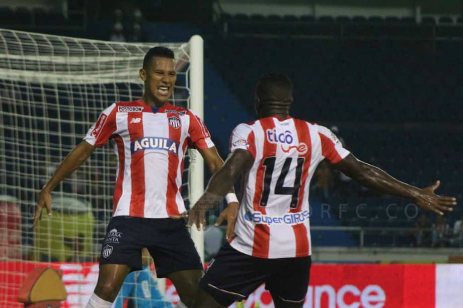 James Sánchez y Roberto Ovelar fueron los autores de los goles. / @JuniorClubSA