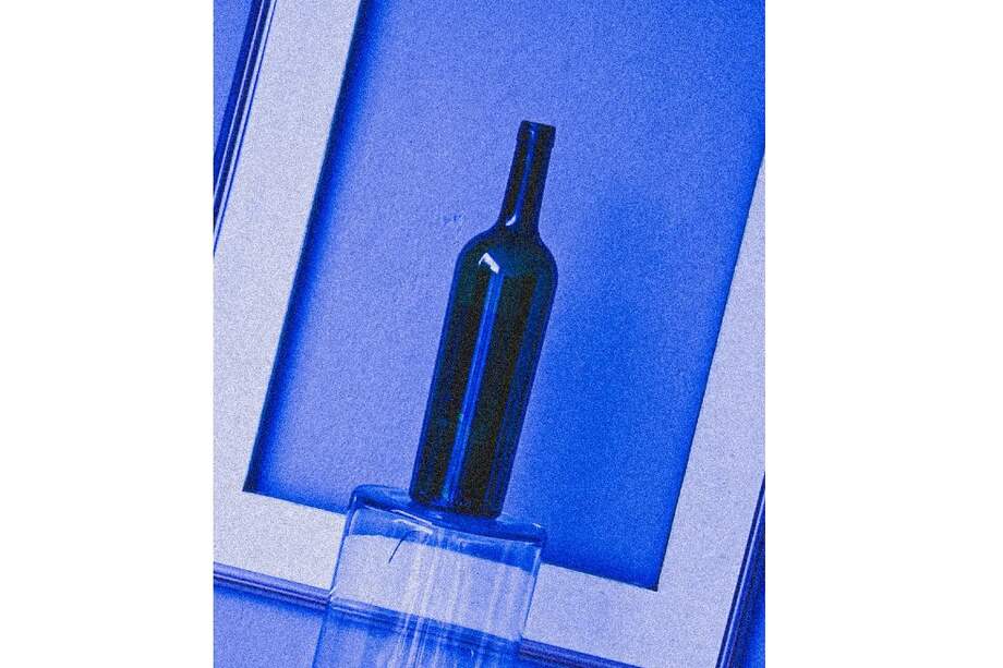 Descorchar y apreciar el torrente aromático y gustativo de un Chablis de la Borgoña o un Pinot Noir de Vosne-Romanée, eleva nuestra experiencia sensorial a territorios encantadores; pero de ahí a llamarlos obras de arte existe una gran brecha.