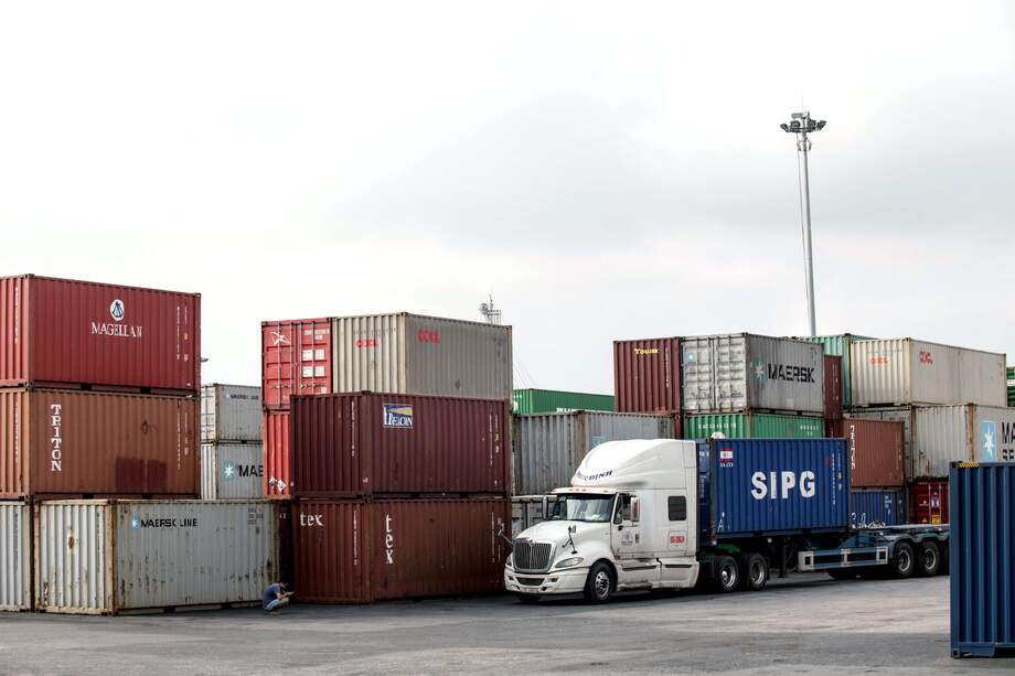 La Organización Mundial del Comercio espera que se suavicen las tensiones entre Estados Unidos y China para que fluya el comercio internacional. / Bloomberg News.