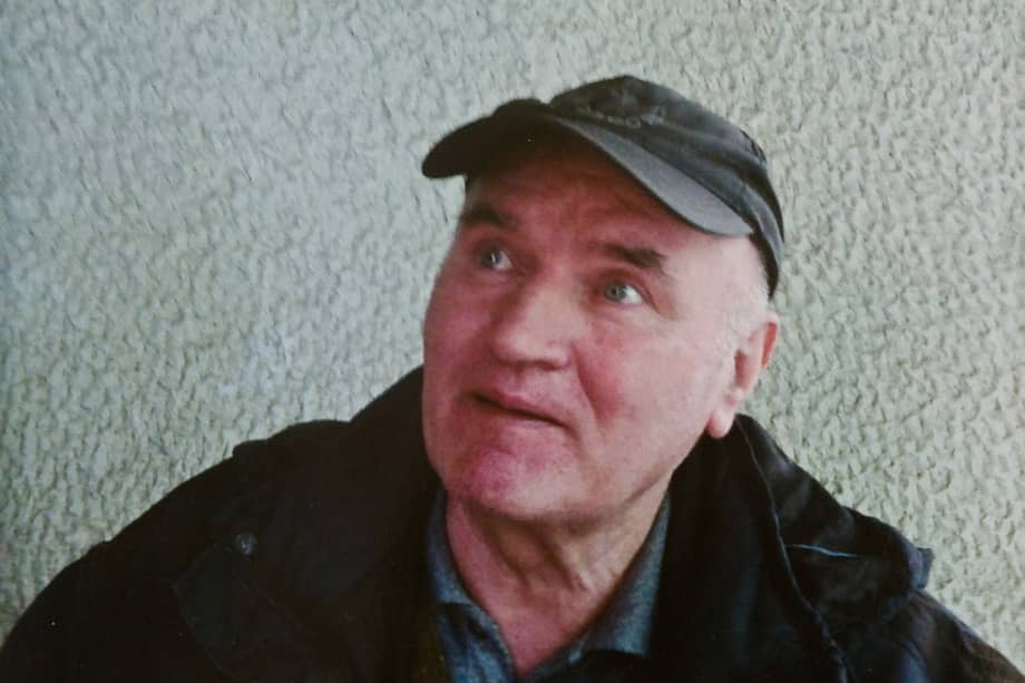 Foto de archivo de Ratko Mladic, publicada por Politika. El exlíder militar serbobosnio murió en La Haya tras sufrir varios derrames cerebrales.