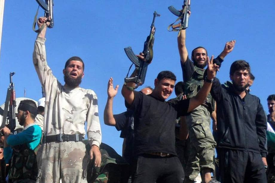 Rebeldes atacan zonas leales a Bashar al Asad