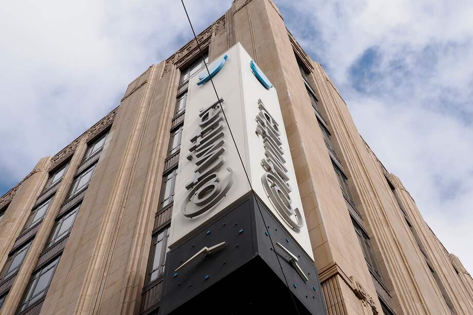 San Francisco (United States), 13/09/2022.- Twitter Headquarters in San Francisco, California, USA, 13 September 2022. Twitter shareholders voted to approve Elon Musk'Äôs 44 billion dollars buyout, although Musk has filed a request to terminate the deal. Furthermore, a Twitter whistleblower testified before US lawmakers raising concerns about foreign meddling and access to sensitive users information. (Estados Unidos) EFE/EPA/JOHN G. MABANGLO