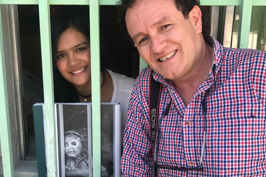 El reportero gráfico Jesús Abad Colorado ha trabajado en medios como “El Colombiano”, “El Tiempo” y El Espectador. / Cortesía