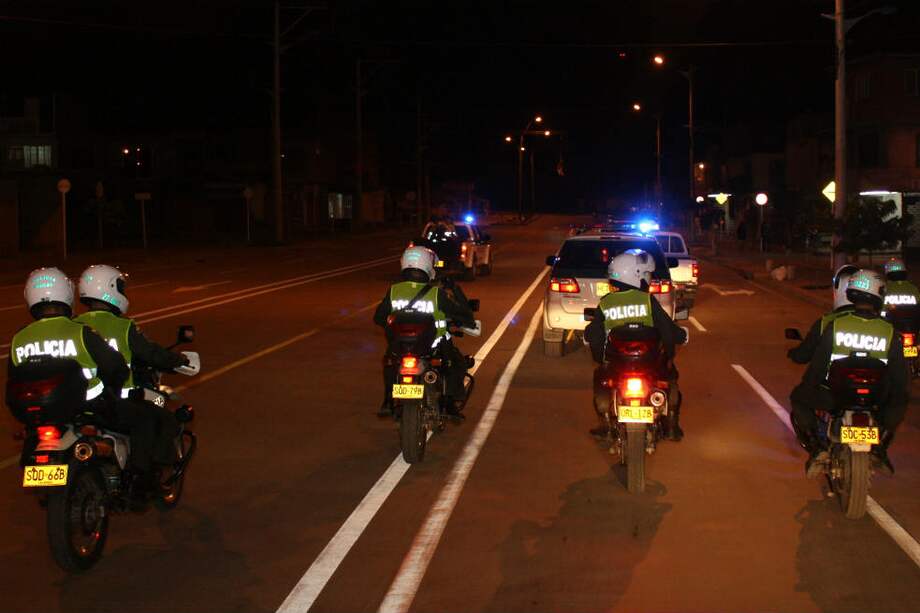 La Policía de Cali adelanta operativos en las comunas. Los últimos reportes hablan de combates entre pandillas por el control de algunas zonas. / Cortesía